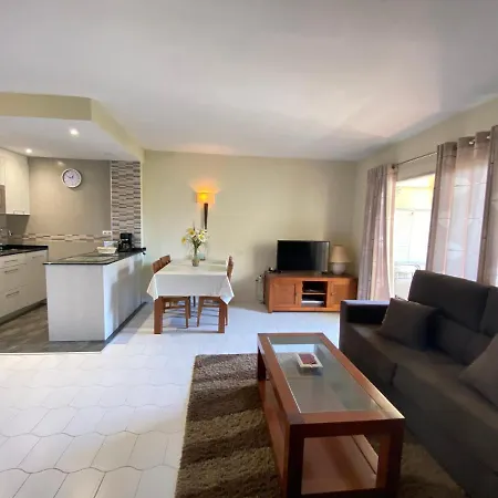 Apartment Benal *